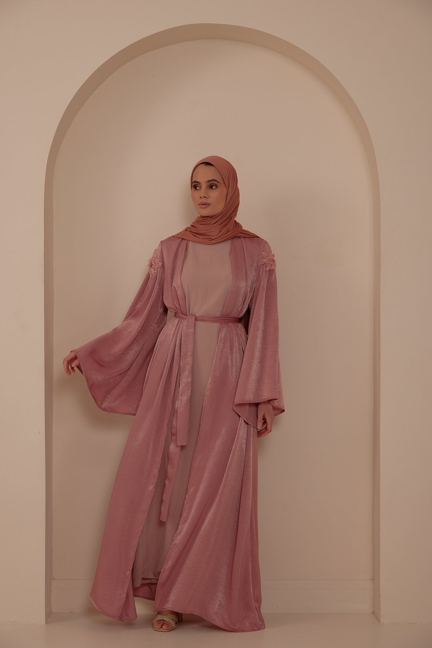 Alina Abaya - Dusky Rose