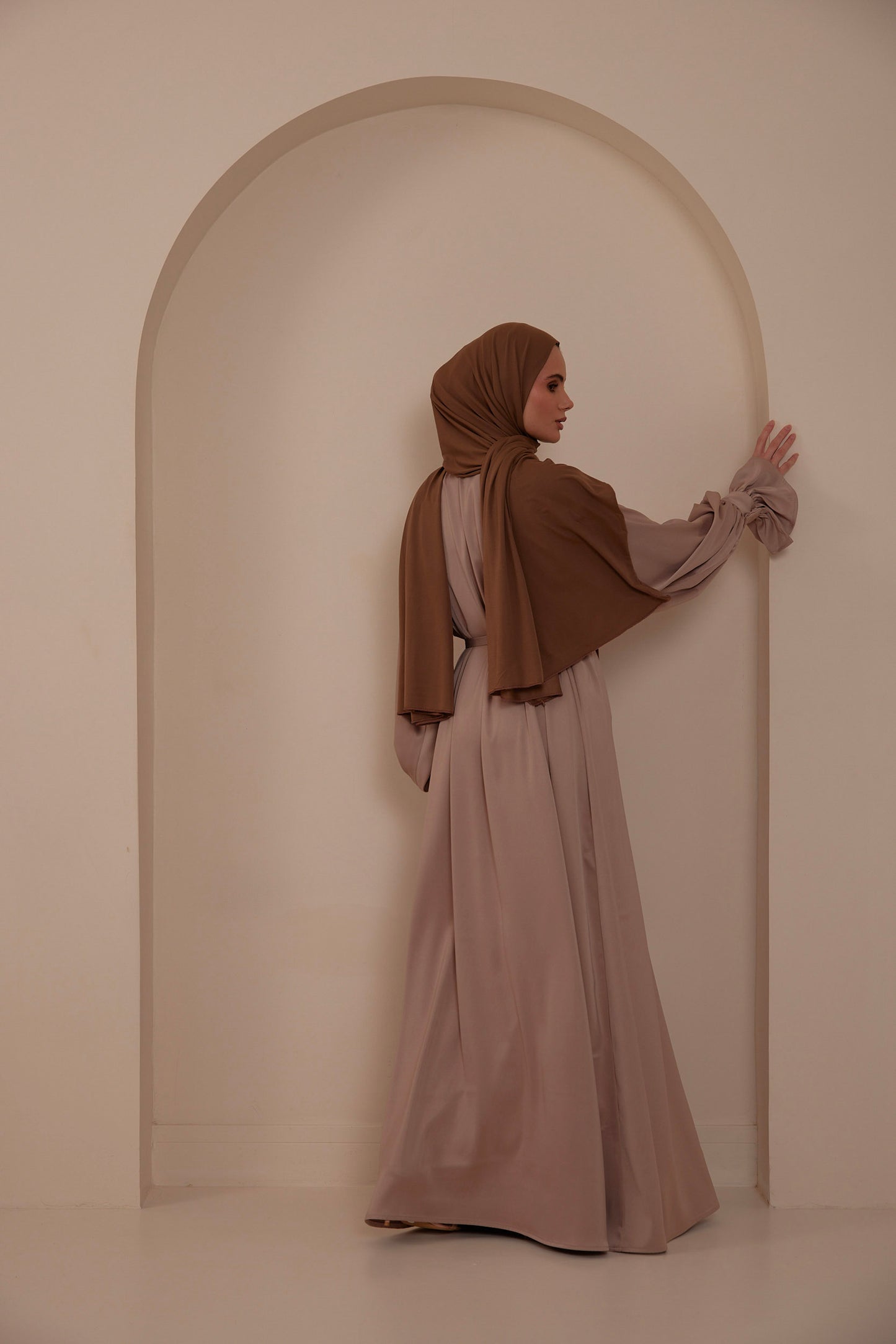 Inaya Abaya - Taupe