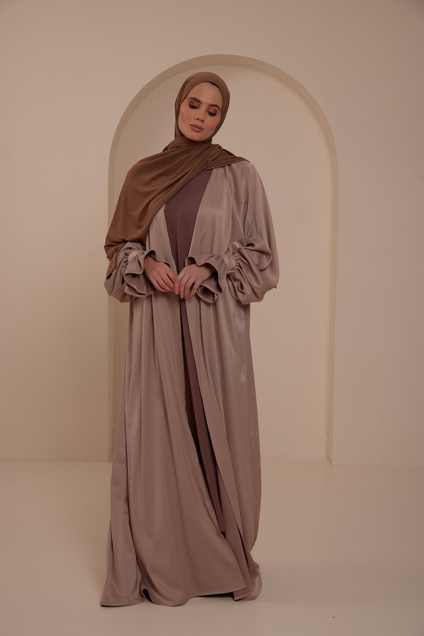Inaya Abaya - Taupe
